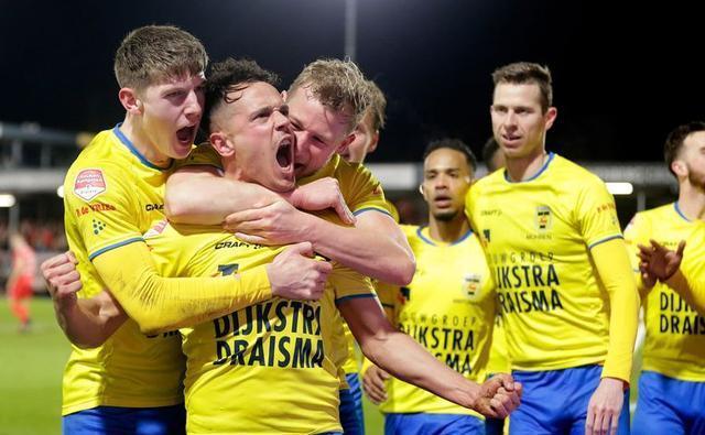 中强调批判 中强调批判