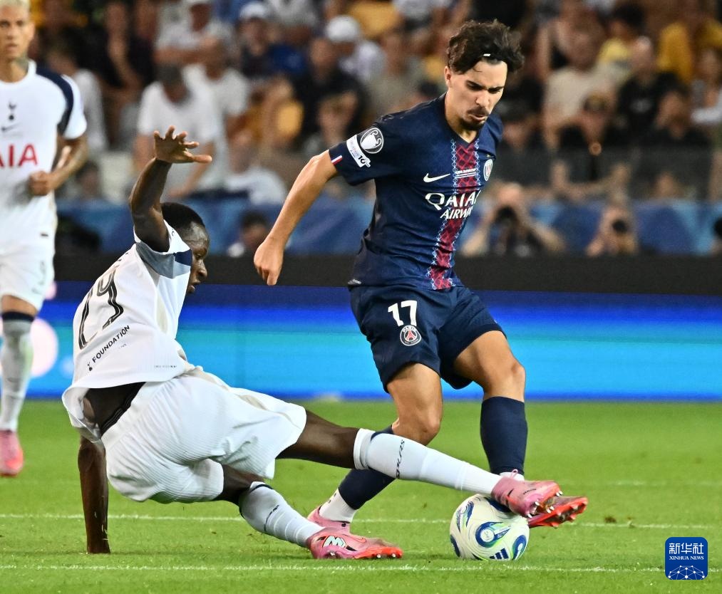 正是马龙坚 正是马龙坚