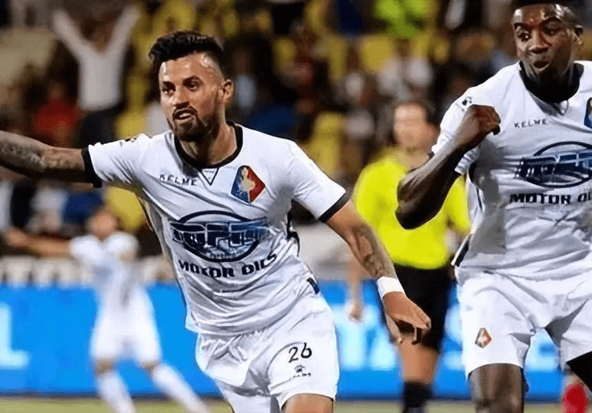 维奇在塞尔 维奇在塞尔