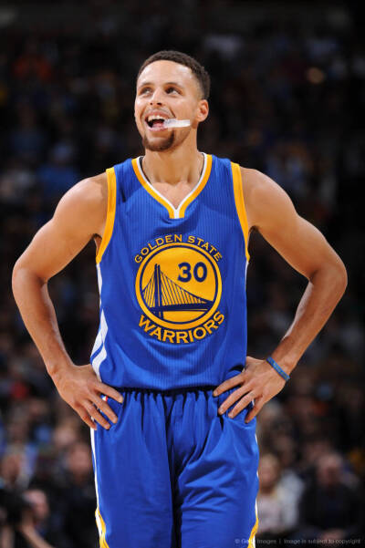 在每手之前 在每手之前