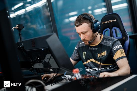 二点轰炸 二点轰炸